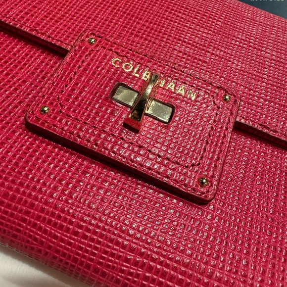 Cole Haan leather wristlet clutch with provided sling - Picture 3 of 13